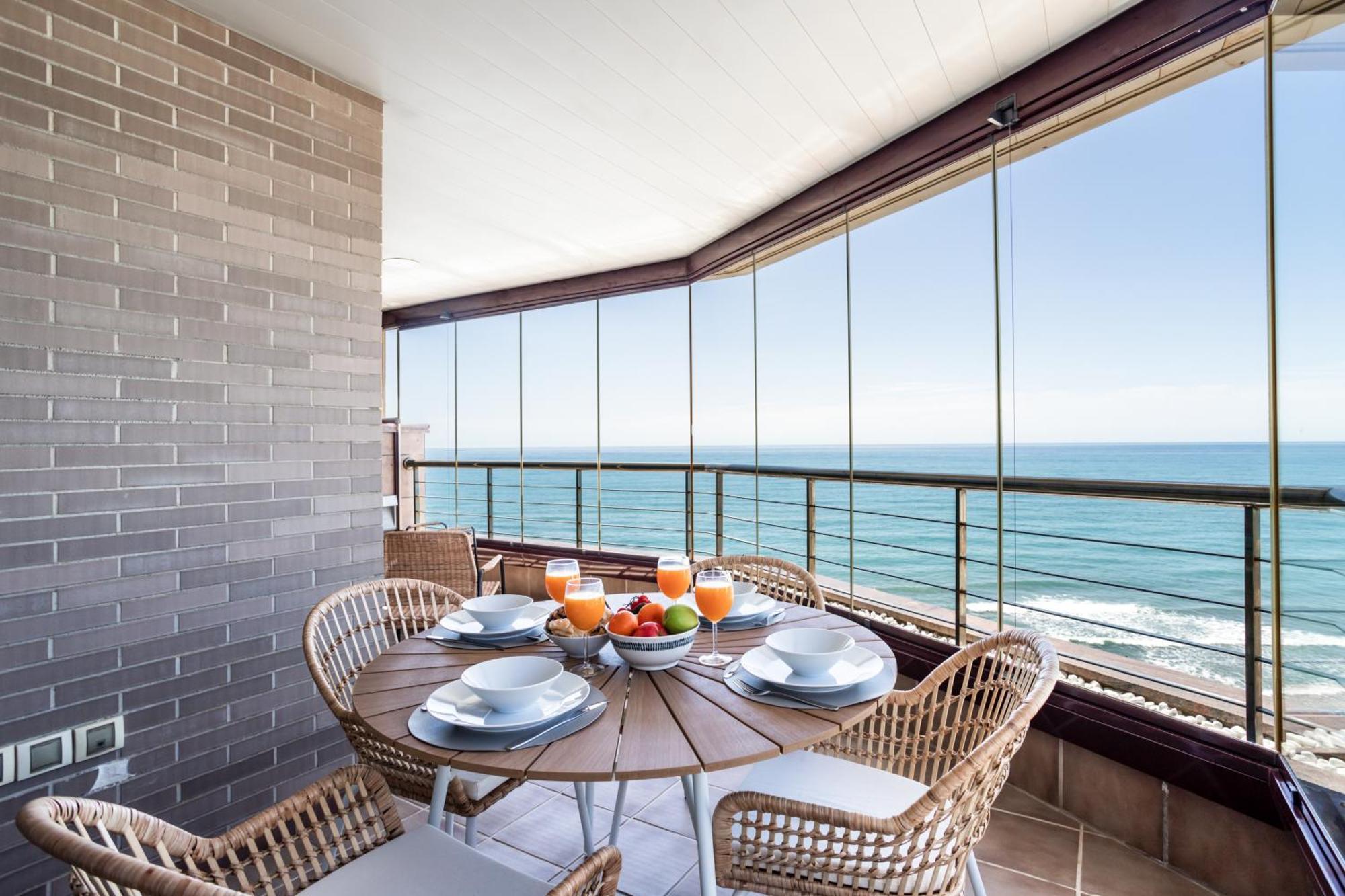 פואנגירולה Buenavista Lifestyle By Sur Suites מראה חיצוני תמונה